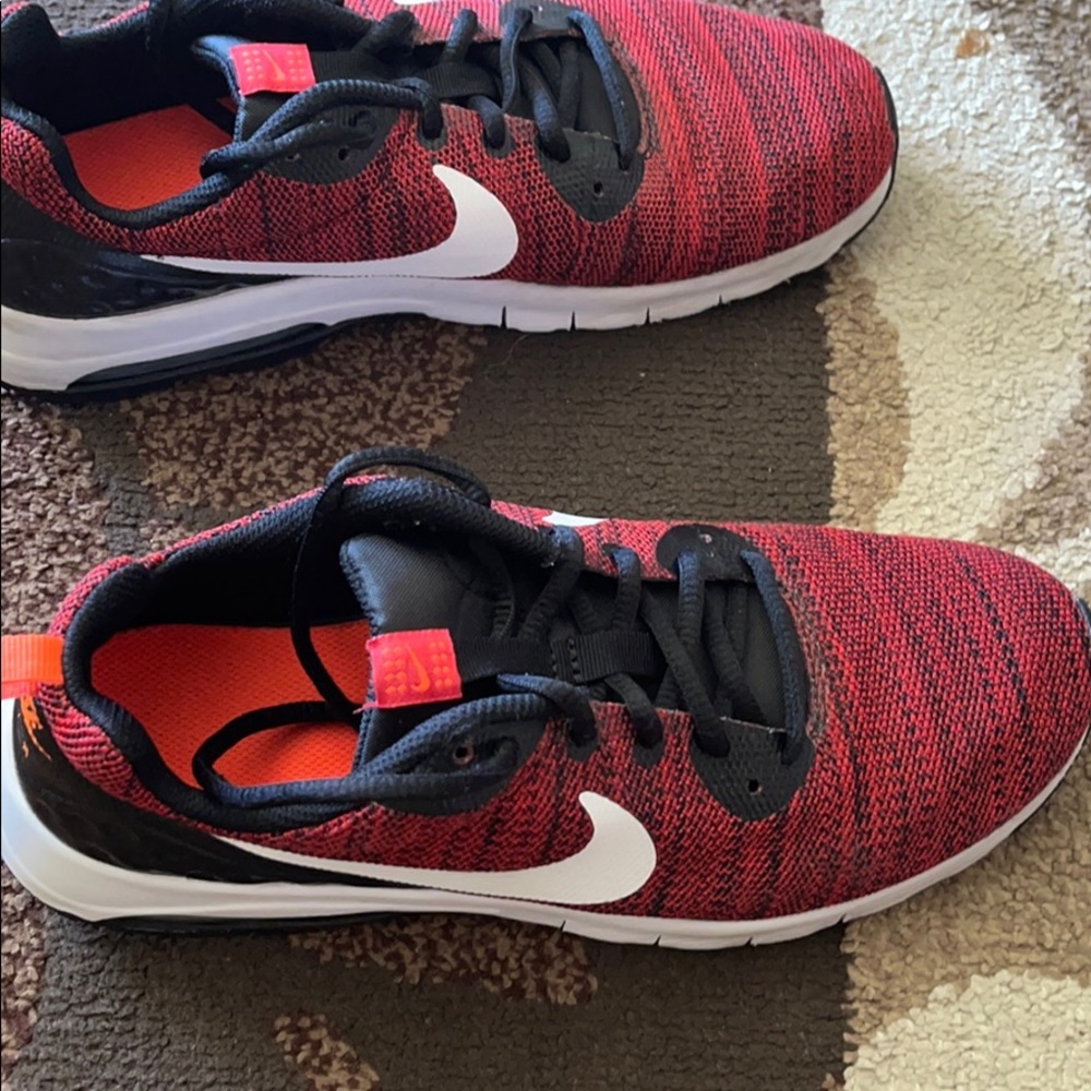 Nike’s - Picture 5 of 5